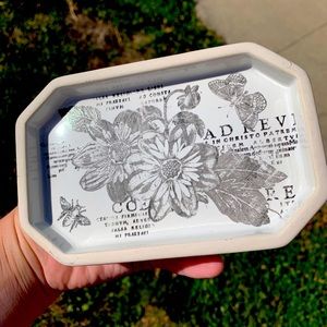 🛍 Soap dish